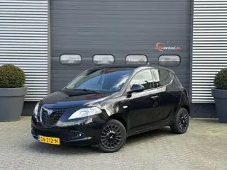 Lancia Ypsilon 0.9 TwinAir Elefantino Plus | Airco | Parkeersensoren | Elektrische Ramen | 5 Deurs |
