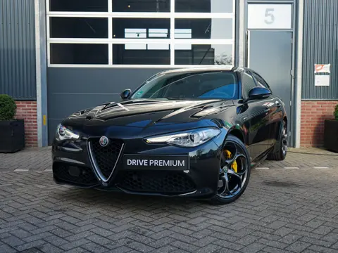 Alfa Romeo Giulia 2.0 T AWD Veloce