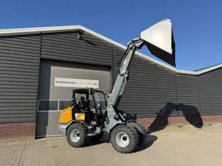 Giant G3500 TELE minishovel NIEUW €960 LEASE