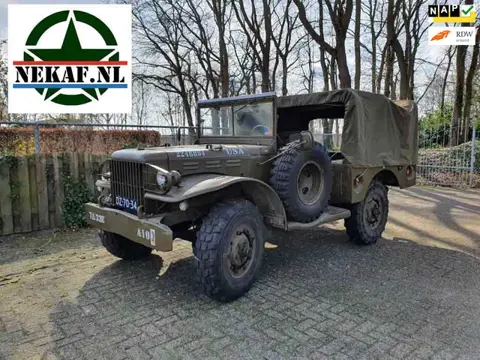 Dodge WC51 Weapons Carrier 1943 12V
