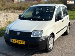 Fiat Panda 1.1 Actual Audio-CD/MP3 Getint glas ABS 2 x airbag Dealeronderhoud 123208 km's NAP! Nieuw