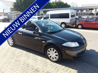 Renault Mégane Coupé-Cabriolet 2.0-16V Privilège zeer nette megane cabrio