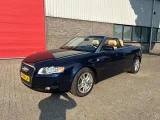 Audi A4 Cabriolet 1.8 Turbo Pro Line onderhoud aanwezig.
