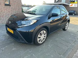 Toyota Aygo X 1.0 VVT-i MT Play zeer lichte rijdbare schamp schade