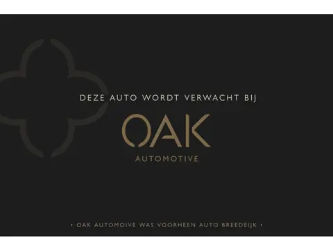 BMW X2 sDrive20i M-Sport | Navigatie | Panorama | Alcantara | Head-Up | 20"LM | Saphire Zwart