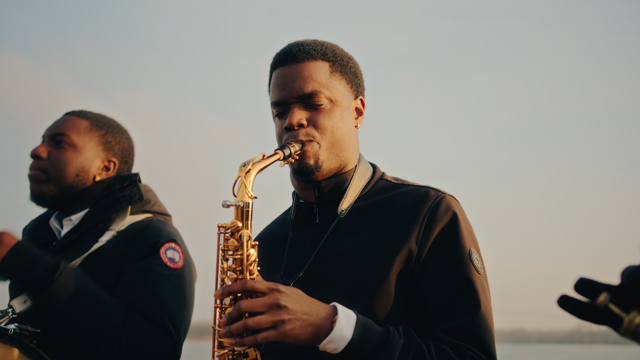 Surinaams Groot Bazuinkoor Boeken? 🎺 Krachtige formatie voor uw Feest!