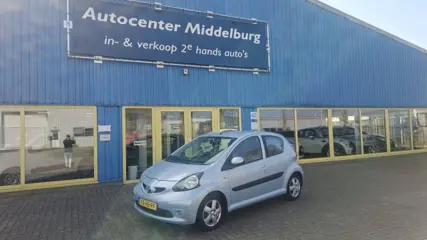 TOYOTA AYGO 1.0 12v sport