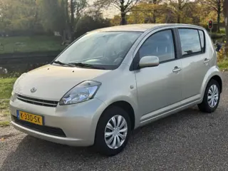 Daihatsu Sirion 2 1.3-16V Comfort|Airco|5 Deurs|Apk