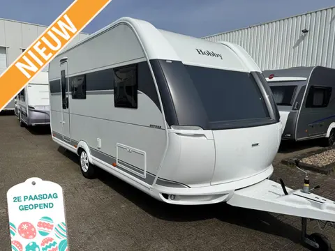 Hobby On Tour 470 KMF met stapelbed