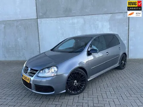 Volkswagen Golf 3.2 R32