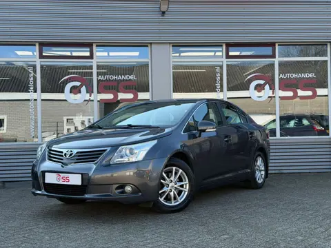 Toyota Avensis 1.8 VVTi Business AUTOMAAT LEER TREKHAAK AIRCO CRUISE