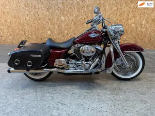 Harley Davidson Road king classic veel Chrome