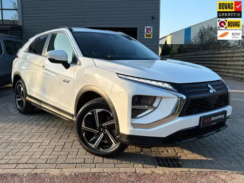 Mitsubishi Eclipse Cross 2.4 PHEV Instyle Trekhaak,Garantie,Camera