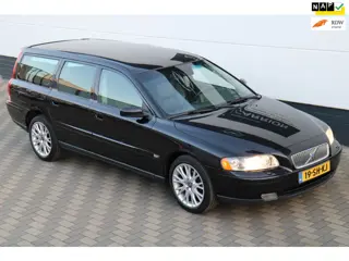 Volvo V70 2.4 Navi Leder Dealer onderhouden Youngtimer !!!
