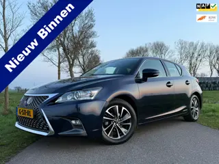 Lexus CT 200h Business Line Automaat | Camera | Apple CarPlay/Android Auto | Navi | Trekhaak | 16" V