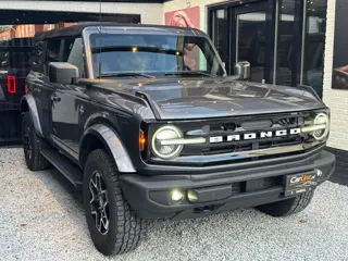 Ford FORD BRONCO , VOLLEDIG OPEN DAK, 4X4, NIEUWSTAAT, FULL OPTIONS, GRIJS KENTEKEN!