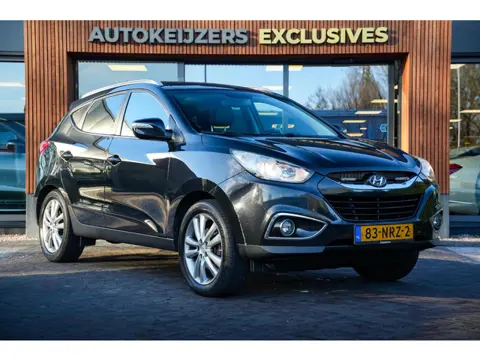 Hyundai ix35 2.0i i-Catcher Panodak Keyless Camera Cruise Navigatie Stoelverw. Half Leer