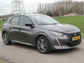 Peugeot 208 1.2 PureTech Allure Pack FULL LED l NAVIG l CRUISE CONTROL