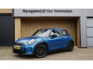 Mini Cooper 1.5 136pk 3Drs Business Edition *Black Pack* LED Navi *Multitone-Dak* 16inch LM Sportsto
