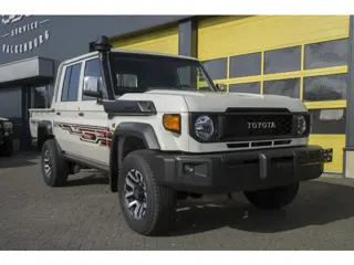 Toyota Landcruiser GDJ 79 DC 2.8 D-4D 6 A/T LXZ