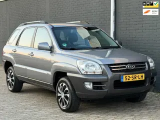 Kia Sportage 2.0 CVVT Executive CLIMA CRUISE CARPLAY TREKHAAK LEER APK