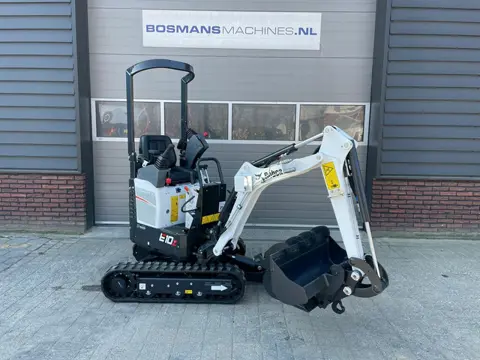 Bobcat E10 z minigraver NIEUW SLOOP / SORTEER functie hydraulische wissel + 3 bakken