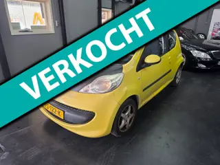 Peugeot 107 1.0-12V XR