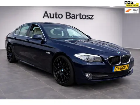 BMW 5-serie 523i High Executive - 20 inch velgen/Dealer onderhouden /NAP