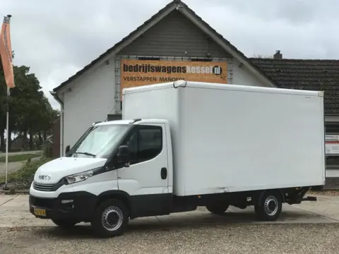 Iveco Daily 35S14V 2.3 Euro 6 Bakwagen Koffer Laadklep