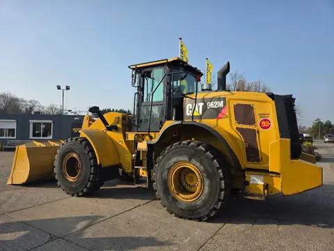 Caterpillar 962M met airco (bj 2018)