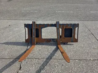 U. Emme FP14 palletvorken met Bobcat aansluiting (bj 2019)