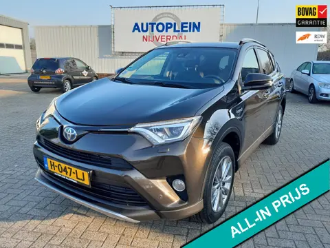 Toyota RAV4 2.5 Hybrid Style keurig nette zeer complete RAV met trekhaak!