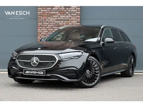 Mercedes-Benz E-Klasse Estate 300 e AMG Line | Distronic | Trekhaak | Burmester | Stoelventilatie | 