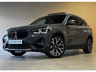 BMW X1 sDrive18i |Pano |Head-Up |Dealer onderhouden |Stoelverw. |Camera |Keyless