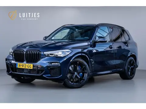 BMW X5 XDrive45e M-Sport I Trekhaak I Harman/Kardon I HuD I Stoelmemory I Luchtvering I NL-auto
