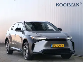 Toyota Bz4x Launch Edition 71 kWh 204 Pk Automaat Navigatie / DAB / Apple Carplay / DAB / Stoelverwa