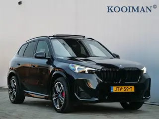 BMW X1 xDrive25e M Sport pakket Pro 245 Pk Automaat Schuifdak / Winterpakket / Harman Kardon