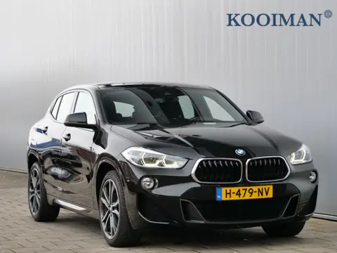 BMW X2 sDrive20i High Executive 192 Pk Automaat M-pakket / Navigatie / PDC / Trekhaak afneembaar / S