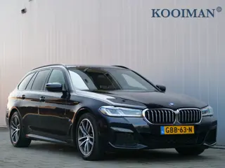 BMW 5 Serie Touring 530e High Executive 292 Pk Automaat Leer / Navi / DAB / Apple Carplay / Camera /