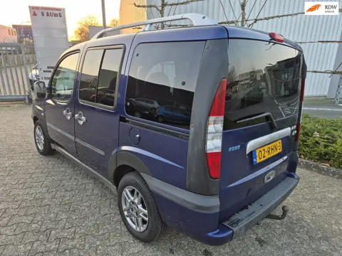 Fiat Doblò uit 2002 APK 02-03-2027 Lage KMstand