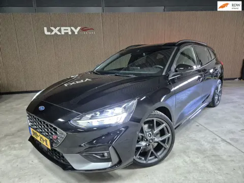 Ford Focus Wagon 2.3 EcoBoost ST-3 Performance | Clima| winter pakket | Camera | Navi |