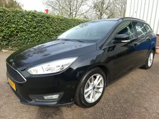 Ford FOCUS Wagon 1.0 Lease Edition MOTOR KAPOT 125PK