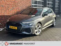 Audi A3 Sportback 45 TFSI e S edition Competition Plug-In ParkeerSensoren/Clima/Airco/Cruise/AppConn