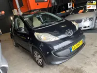 Peugeot 107 1.0-12V XS / airco nwe apk!