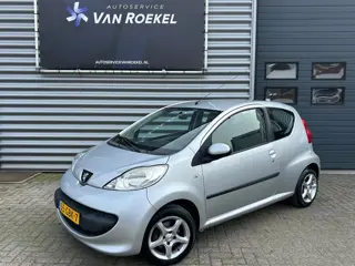 Peugeot 107 1.0-12V XR Nieuwe APK | Centrale vergrendeling