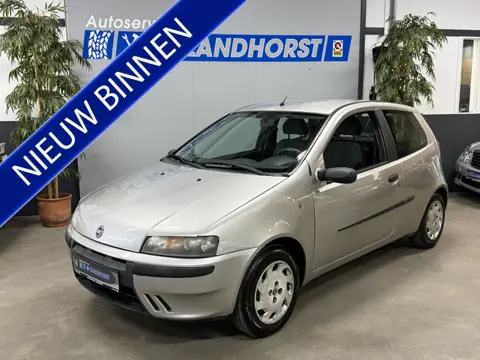 Fiat Punto 1.2 GO! APK tot 24-05-2027!!! (bj 2002)