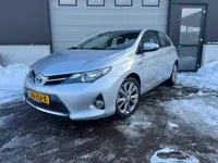 Toyota Auris 1.8 Hybrid / Cruise / PDC / Camera