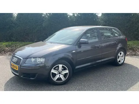 Audi A3 Sportback 1.8 TFSI Attraction Pro Line Business l Leder l NAP l