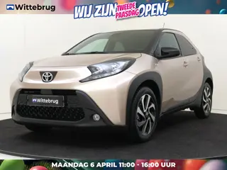 Toyota Aygo X 1.0 VVT-i MT Pulse | Camera | Carplay | Stoelverwarming | 17 INCH MET ALL SEASON BANDE