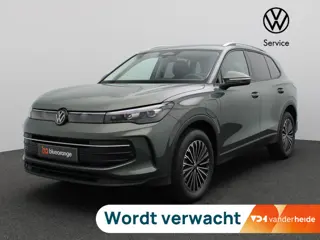 Volkswagen Tiguan 1.5 eHybrid Life Edition 204PK DSG Trekhaak, 18" LM Velgen, Keyless, Achteruitrijc